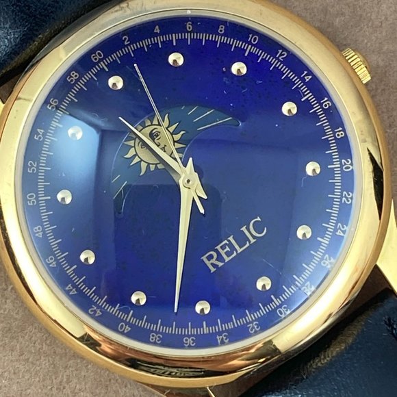 Vintage Relic by Fossil Moonphase Gold Watch - Picture 4 of 8